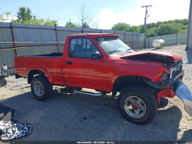 45404898 :رقم المزاد ، JT4RN01P1L7031838 vin ، 1990 Toyota Pickup 1/2 Ton Sht Wheelbase Dlx مزاد بيع