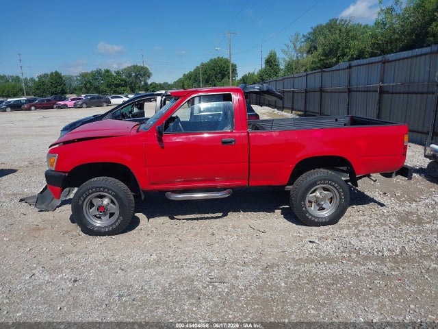 45404898 :رقم المزاد ، JT4RN01P1L7031838 vin ، 1990 Toyota Pickup 1/2 Ton Sht Wheelbase Dlx مزاد بيع