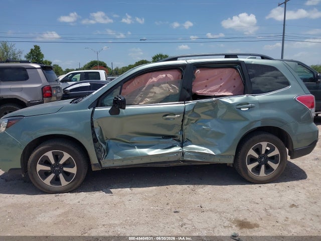45404931 :رقم المزاد ، JF2SJARC7JH517812 vin ، 2018 Subaru Forester 2.5i Limited مزاد بيع