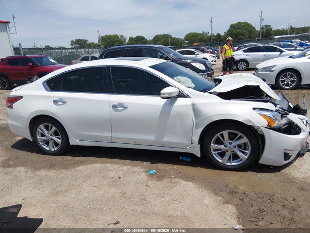 Nissan Altima 2.5 Sv 2015 1N4AL3AP3FC198210 Image 13