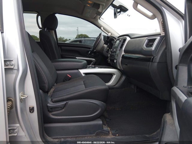 1N6AA1E54HN539745 Nissan TITAN SV