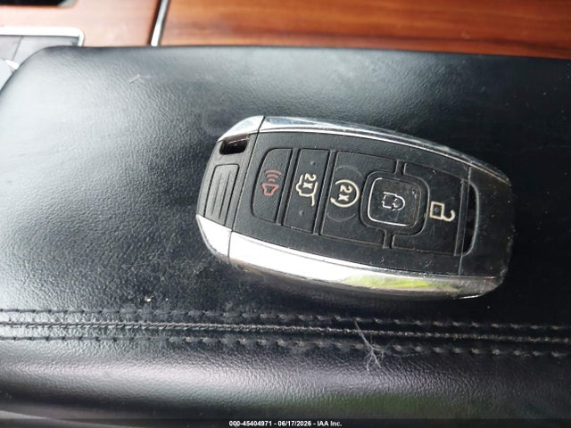 Продаж на аукціоні авто 2019 Lincoln Navigator Select, vin: 5LMJJ2HT6KEL05853, номер лоту: 45404971