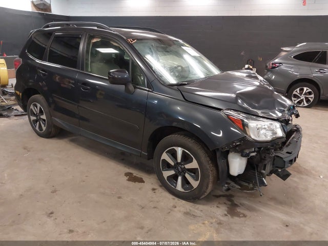 45404984 :رقم المزاد ، JF2SJALCXJH572408 vin ، 2018 Subaru Forester 2.5i Limited مزاد بيع