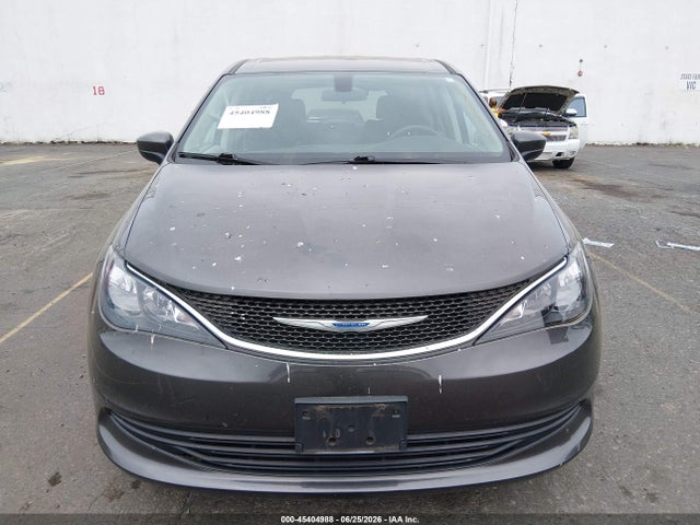 2C4RC1DGXJR253748 Chrysler Pacifica Touring