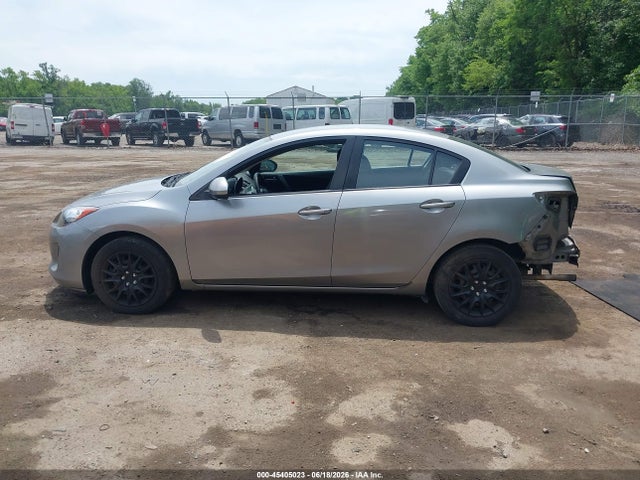 2013 Mazda Mazda3 I Sport მანქანა იყიდება აუქციონზე, vin: JM1BL1U79D1705716, აუქციონის ნომერი: 45405023