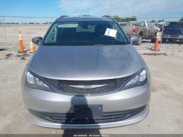 Продаж на аукціоні авто 2020 Chrysler Voyager Lxi, vin: 2C4RC1DG1LR176447, номер лоту: 45405045