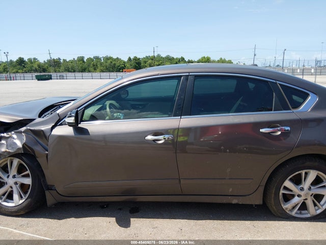 Nissan Altima 2.5 Sv 2015 1N4AL3AP9FC109255 Image 15