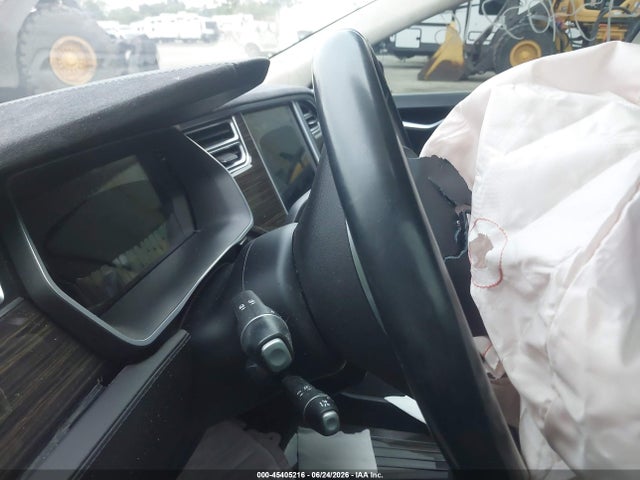 Tesla Model S 70d/85d/p85d 2015 5YJSA1E28FF103716 Image 14