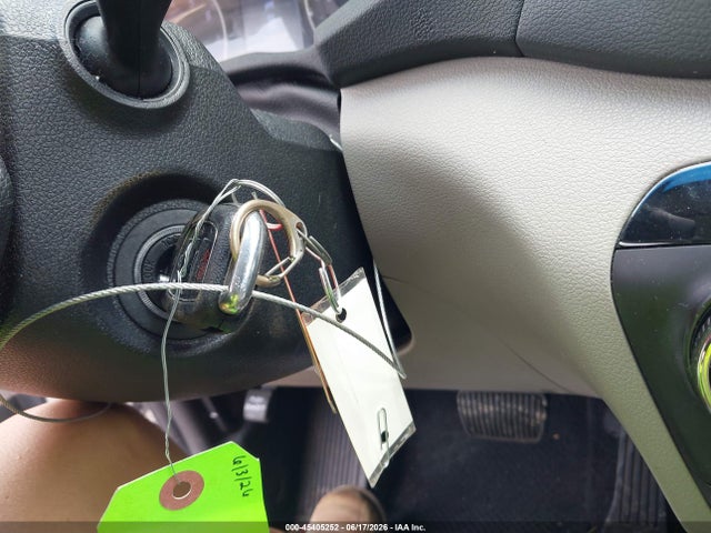 KM8J23A49HU579801 Hyundai TUCSON SE