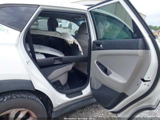 Hyundai TUCSON SE 2017 KM8J23A49HU579801 Image 8