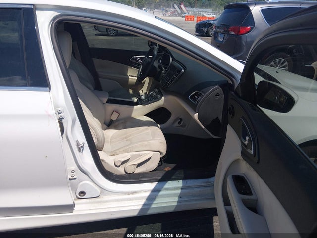 Aukcja sprzedaży 2015 Chrysler 200 Limited, vin: 1C3CCCAB2FN525258, numer aukcji: 45405269