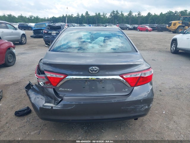 4T1BF1FKXHU633577 Toyota CAMRY LE