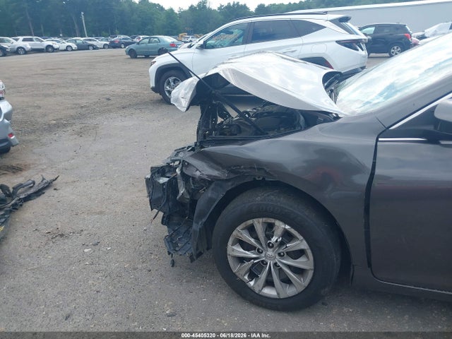 4T1BF1FKXHU633577 Toyota CAMRY LE
