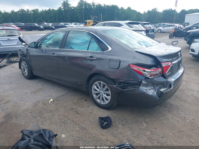 4T1BF1FKXHU633577 Toyota CAMRY LE