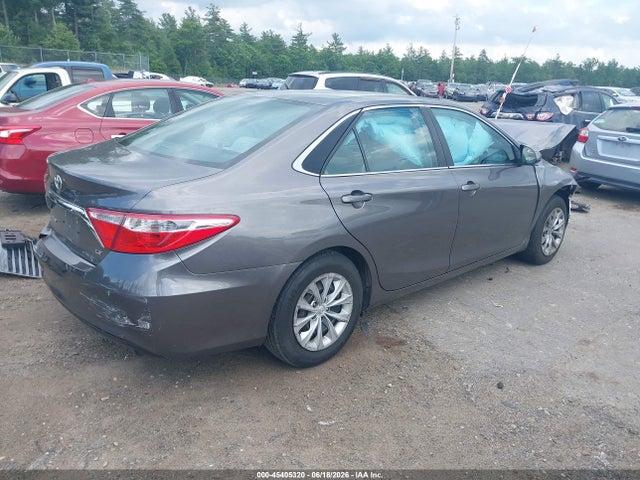 4T1BF1FKXHU633577 Toyota CAMRY LE