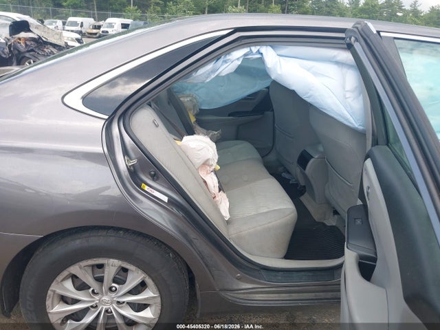 4T1BF1FKXHU633577 Toyota CAMRY LE