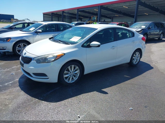 KIA FORTE LX 2016 KNAFX4A63G5506819 Image 2