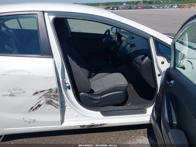KIA FORTE LX 2016 KNAFX4A63G5506819 Image 5