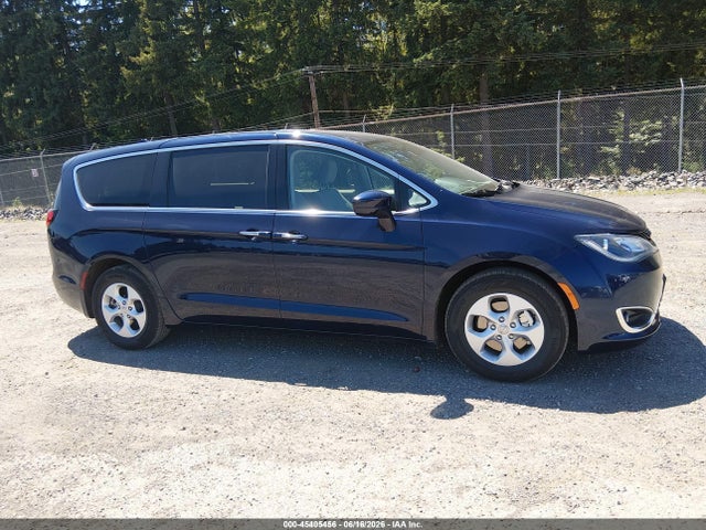 Chrysler Pacifica Hybrid Touring Plus 2018 2C4RC1H71JR276247 Image 15