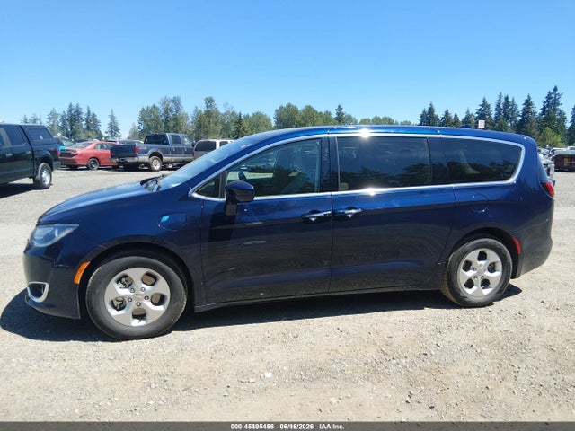 Chrysler Pacifica Hybrid Touring Plus 2018 2C4RC1H71JR276247 Image 16