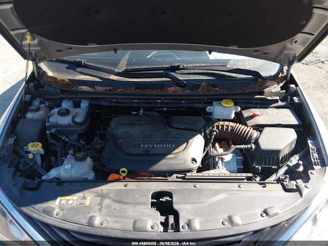 Chrysler Pacifica Hybrid Touring Plus 2017 2C4RC1H71HR838223 Image 10