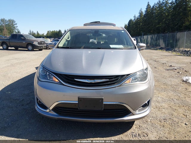 Chrysler Pacifica Hybrid Touring Plus 2017 2C4RC1H71HR838223 Image 6