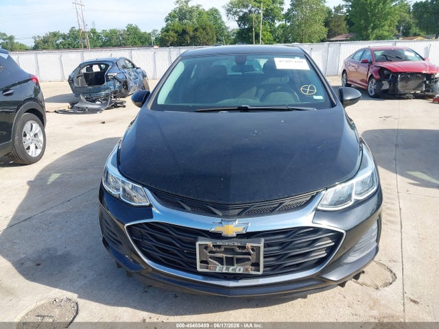 45405489 :رقم المزاد ، 3G1BC6SM2KS565714 vin ، 2019 Chevrolet Cruze Ls مزاد بيع