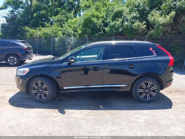 45405520 :رقم المزاد ، YV4612RK5G2813708 vin ، 2016 Volvo Xc60 T5 Premier مزاد بيع