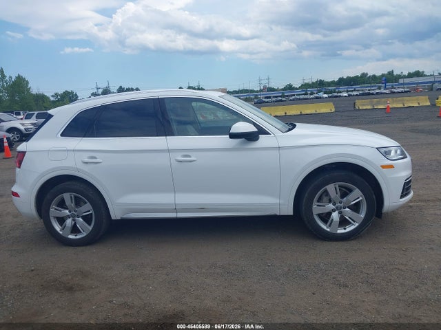 Auction sale of the 2018 Audi Q5 2.0t Premium/2.0t Tech Premium, vin: WA1BNAFY4J2149699, lot number: 45405589