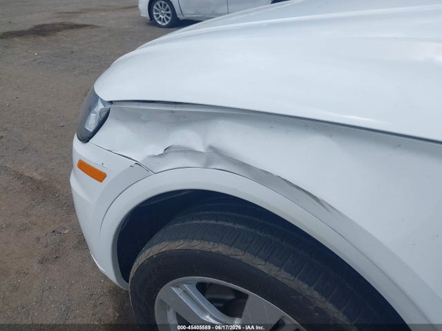 Auction sale of the 2018 Audi Q5 2.0t Premium/2.0t Tech Premium, vin: WA1BNAFY4J2149699, lot number: 45405589