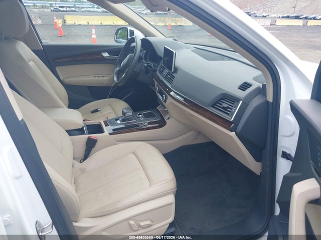 Auction sale of the 2018 Audi Q5 2.0t Premium/2.0t Tech Premium, vin: WA1BNAFY4J2149699, lot number: 45405589