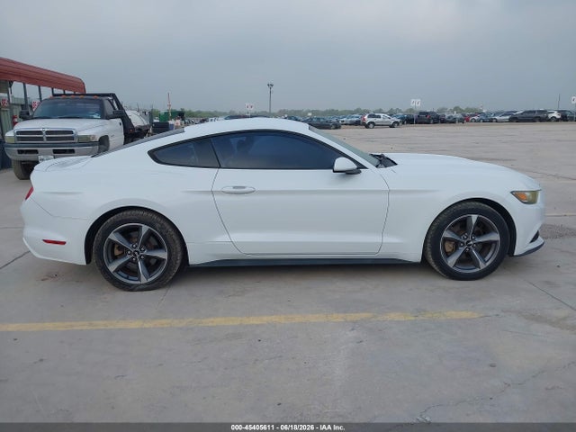 1FA6P8AMXF5322166 Ford Mustang V6