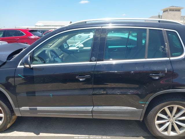 WVGRV7AX6HK011979 Volkswagen Tiguan 2.0t Wolfsburg Edition