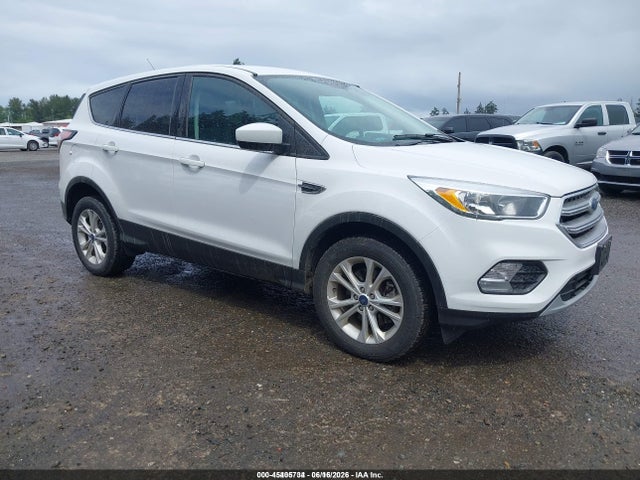 Ford ESCAPE SE 2017 1FMCU9GD7HUE50338 Image 1