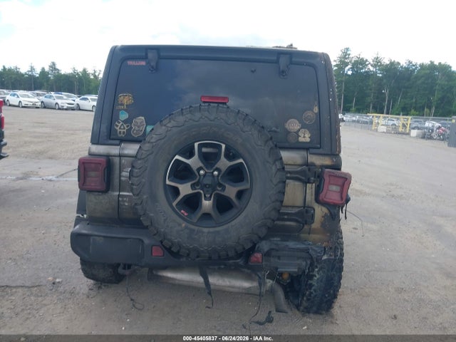 1C4HJXFNXJW182848 Jeep Wrangler Unlimited Rubicon 4x4