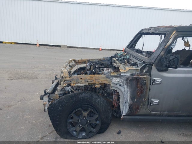 1C4HJXFNXJW182848 Jeep Wrangler Unlimited Rubicon 4x4