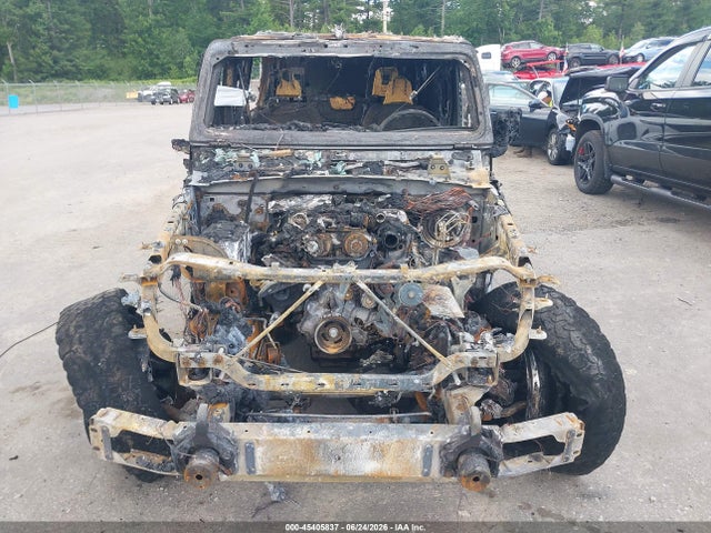 1C4HJXFNXJW182848 Jeep Wrangler Unlimited Rubicon 4x4