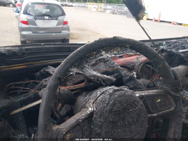 1C4HJXFNXJW182848 Jeep Wrangler Unlimited Rubicon 4x4