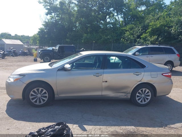 Toyota CAMRY LE 2015 4T4BF1FK2FR492829 Image 14