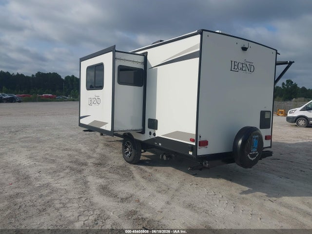 Forest River Surveyor Legend 2020 4X4TSVU1XLL037626 Image 3