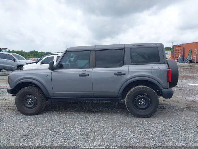 1FMEE5BP7PLC17242 Ford Bronco Black Diamond