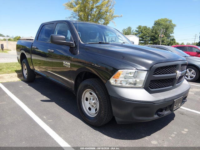 45405996 :رقم المزاد ، 1C6RR7KGXJS323114 vin ، 2018 Ram 1500 مزاد بيع