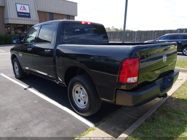 45405996 :رقم المزاد ، 1C6RR7KGXJS323114 vin ، 2018 Ram 1500 مزاد بيع
