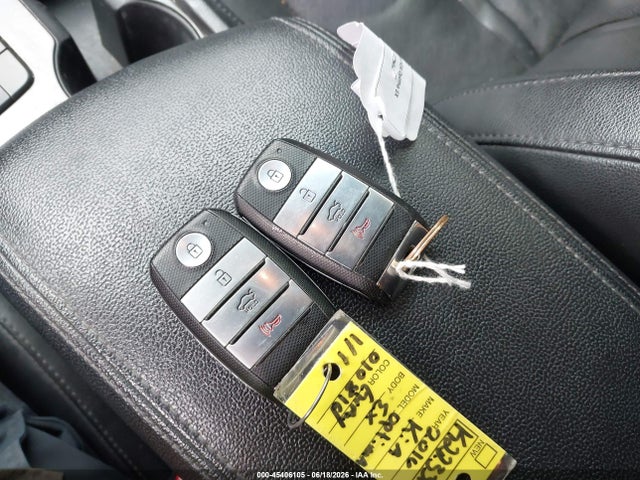 45406105 :رقم المزاد ، 5XXGU4L36GG010816 vin ، 2016 Kia Optima Ex مزاد بيع