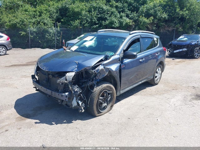 Toyota RAV4 LE 2014 JTMBFREV2ED056098 Image 2