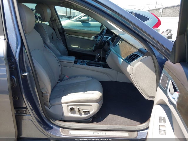 Продажа на аукционе авто 2015 Hyundai Genesis 3.8, vin: KMHGN4JEXFU096301, номер лота: 45406175