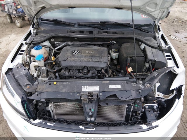 2015 Volkswagen Jetta 1.8t Sport მანქანა იყიდება აუქციონზე, vin: 3VWD17AJ4FM347848, აუქციონის ნომერი: 45406186