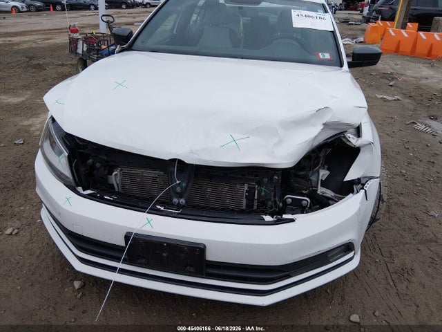 2015 Volkswagen Jetta 1.8t Sport მანქანა იყიდება აუქციონზე, vin: 3VWD17AJ4FM347848, აუქციონის ნომერი: 45406186