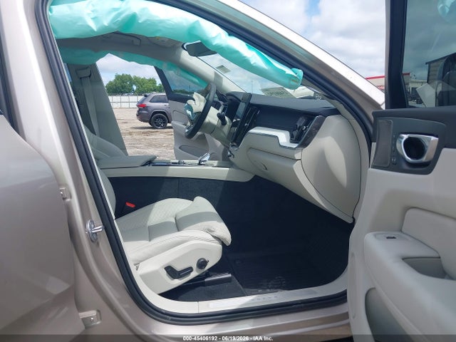 YV4M12RM2T1408298 Volvo Xc60 B5 Ultra