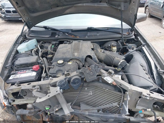 45406193 :رقم المزاد ، 1LNHM82W33Y696457 vin ، 2003 Lincoln Town Car Signature مزاد بيع